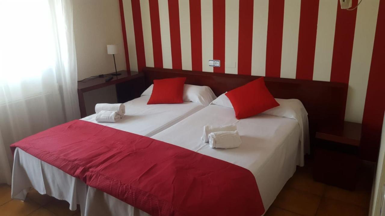 Hostal San Andres Сорія Екстер'єр фото