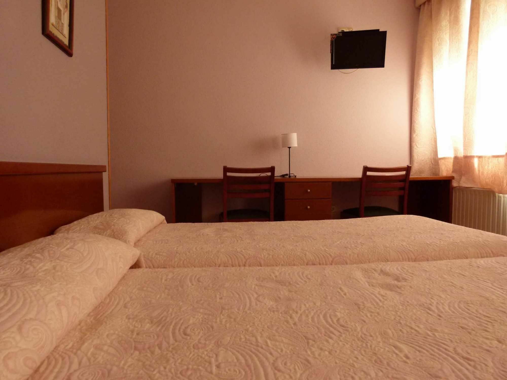 Hostal San Andres Сорія Екстер'єр фото